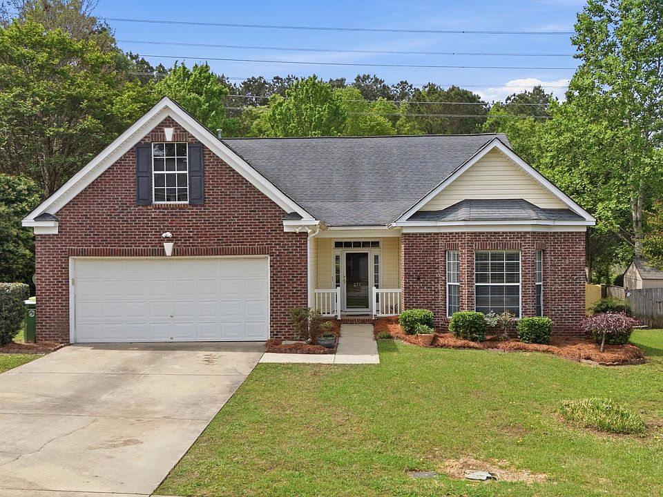 1st image of 237 Cabin Dr