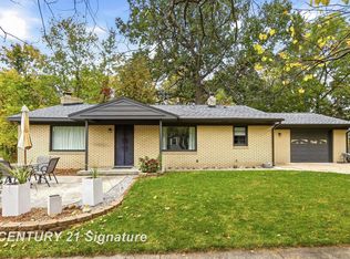 106 E Chestnut St, Bay City, MI 48706