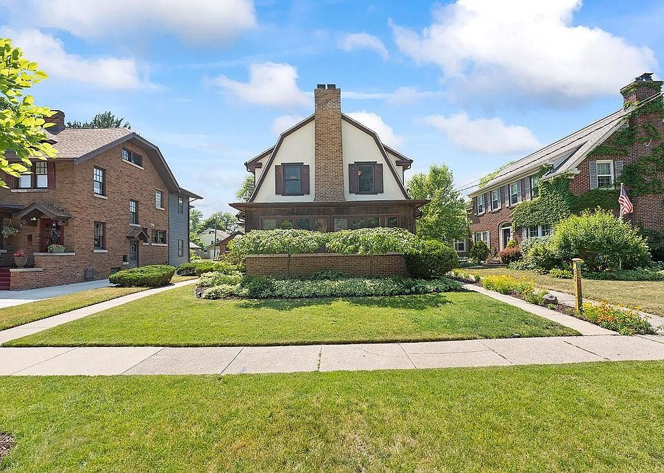 2022 Oxford St, Rockford, IL 61103 | Zillow