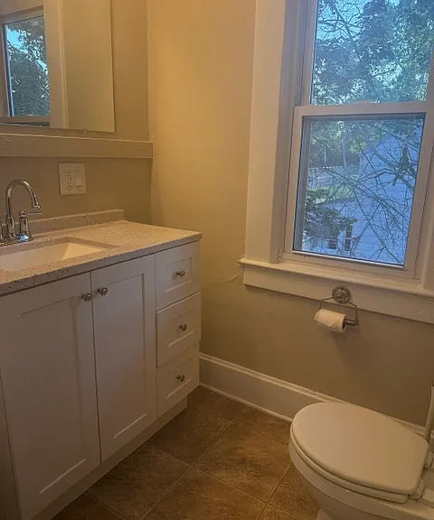 409 Walnut St — Photo 26