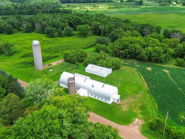 5 Upland Rd, Taylors Falls, MN 55084