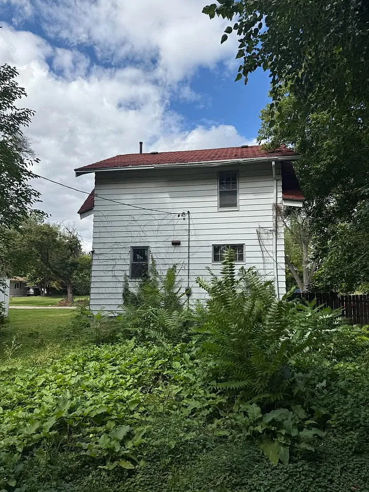 3 bed, 1144 sqft, $850 — Photo 4