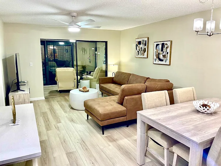 4607 Longwater Chase #72 — Photo 4