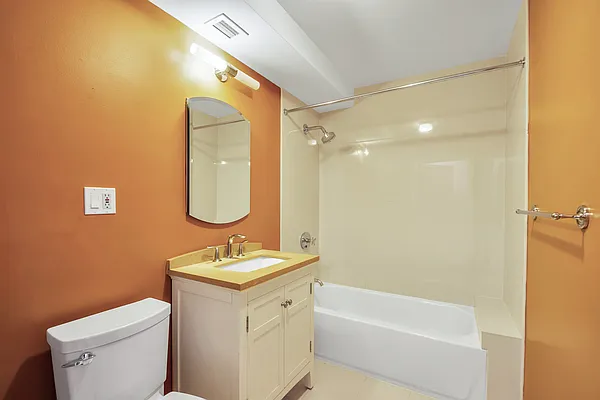 Rented by Compass | media 12