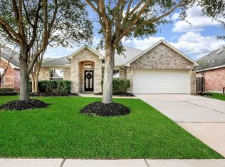 7627 Golden Thistle Ln, Cypress, TX 77433