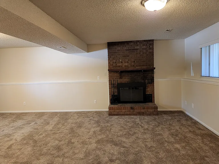 4325 W 23rd St — Photo 18