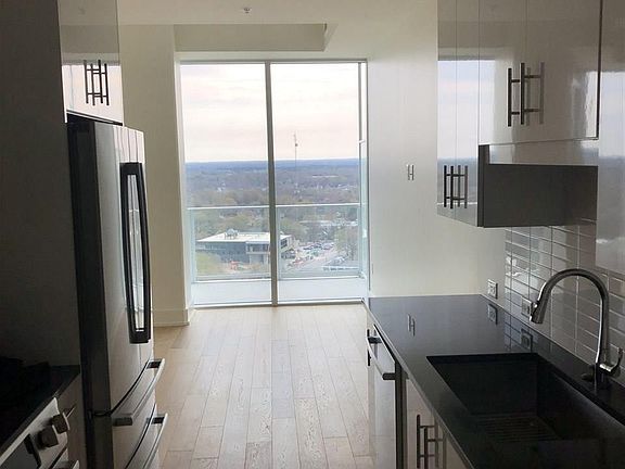 3rd image of 110 Corcoran St #2108