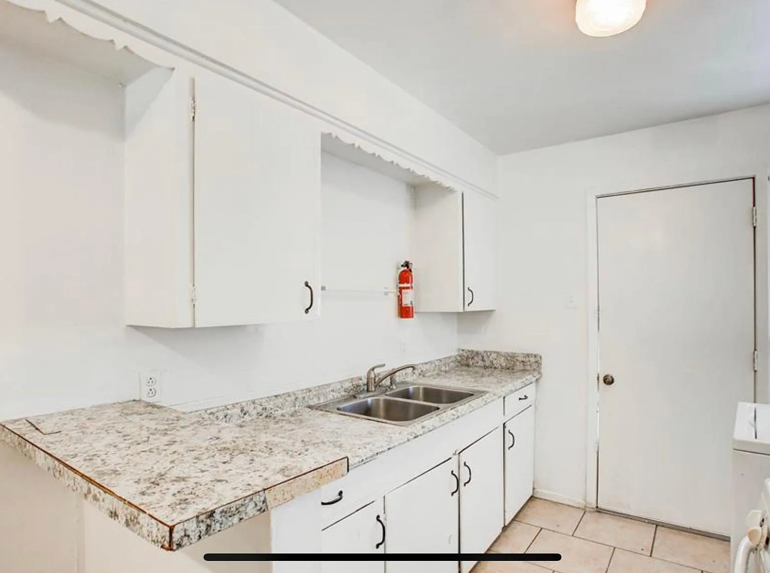 3703 Seabrook St — Photo 4