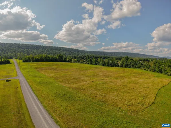 Frog Hollow Rd N, Winchester, VA 22603