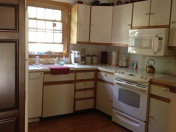 Laminate Flooring in Ktichen /attached dining room