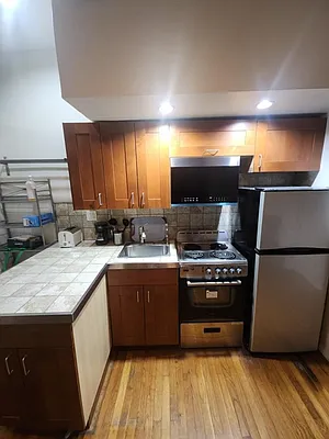 Rented by GPS Realty NYC | media 8