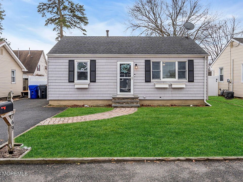 1st image of 769 Pine Drive