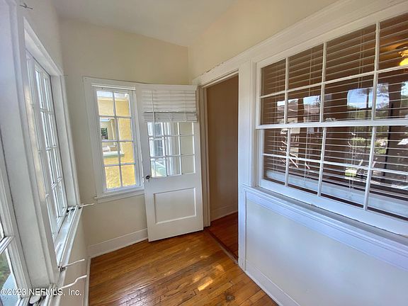 3rd image of 1512 McDuff Ave S APT 4