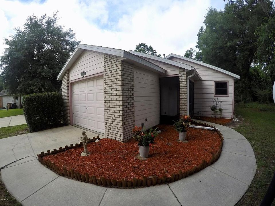 1st image of 2324 NE 40th Ave