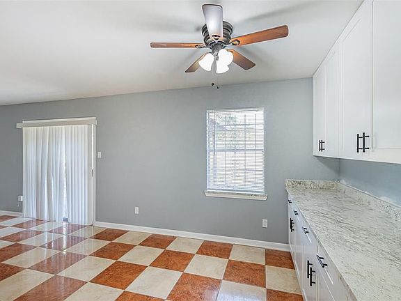 4th image of 5003 Noldale Dr