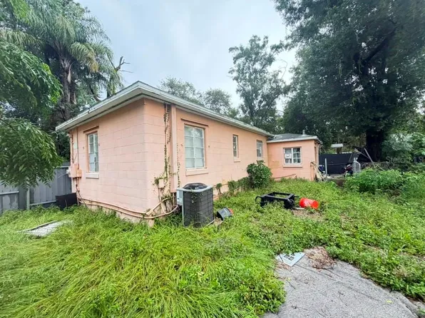 1011 E 108th Ave, Tampa, FL 33612