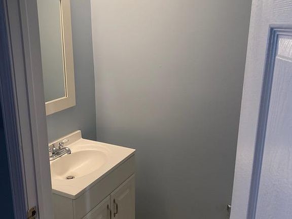 2nd image of 461 E Girard Ave