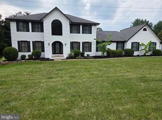 4 Celebrie Ct, Kingsville, MD 21087