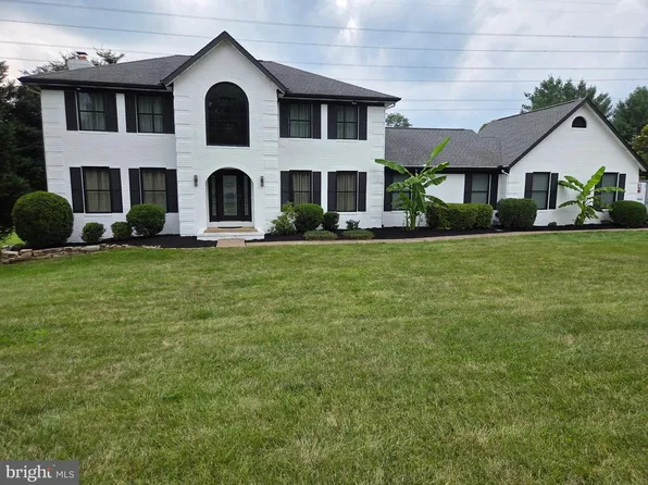 4 Celebrie Ct, Kingsville, MD 21087