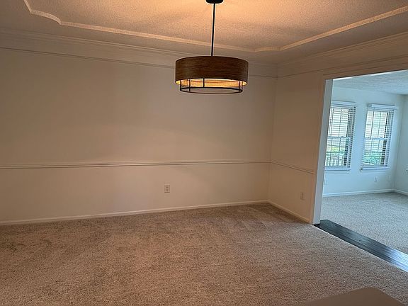 5th image of 100 S Park Dr