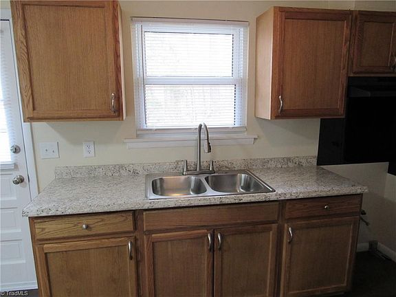 5th image of 3105 Apollo Dr