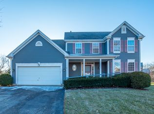 706 Mayfair Dr, Carol Stream, IL 60188