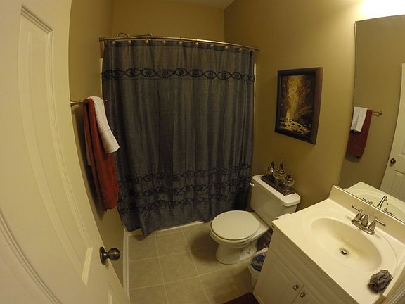 4th image of 60 Green Leaf Ln