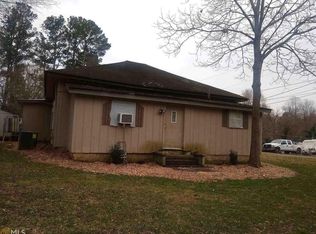399 Circle Dr, Cornelia, GA 30531