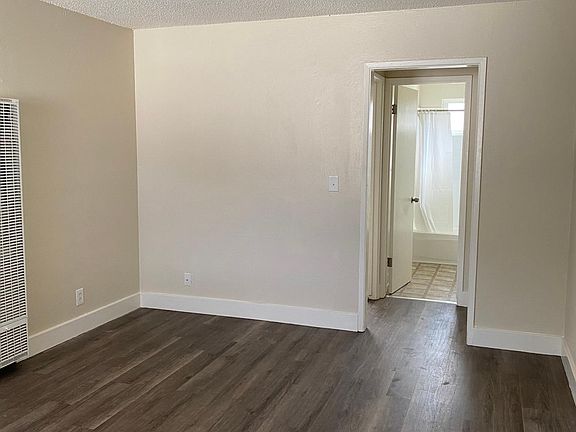 2nd image of 421 Wooster Ave #3