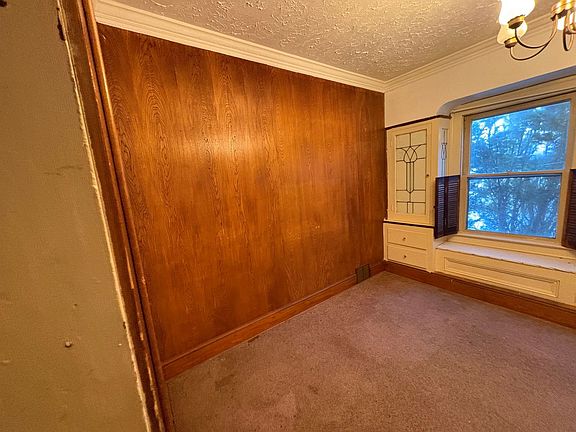 3rd image of 8123 Vista Ave