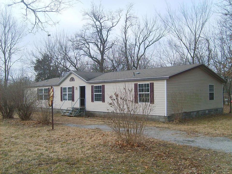 1st image of 101 W Radley Ave