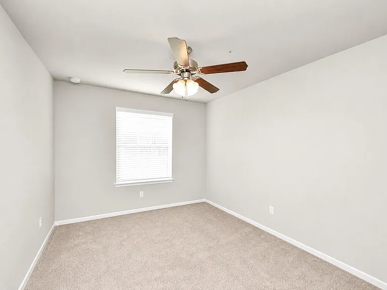 6302 Prince Place Dr — Photo 28