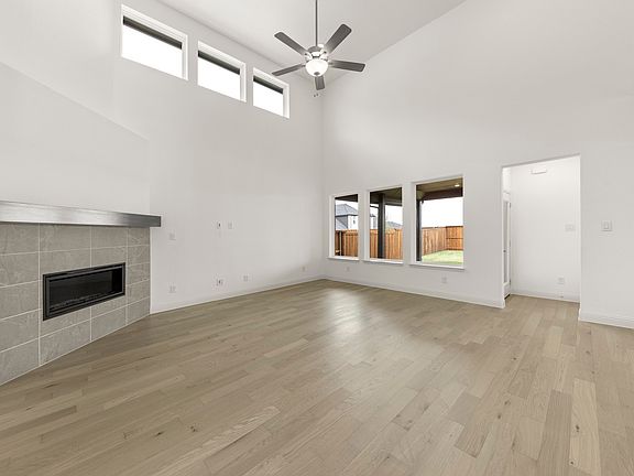 3rd image of 4616 Flaubert Ave
