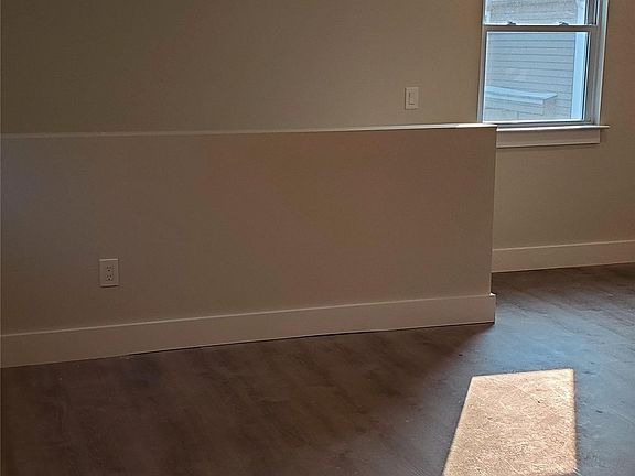 3rd image of 130 Orinoco Dr APT 1