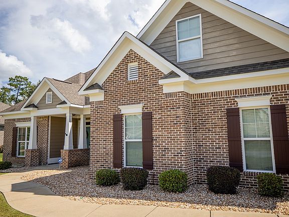 3rd image of 556 Sun Wood Dr