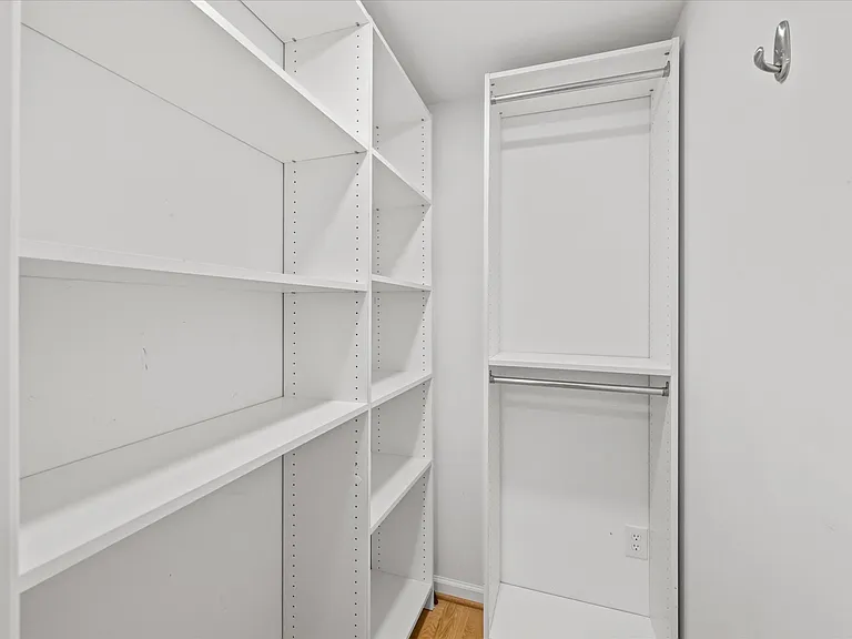 11209 Maine Cove Dr — Photo 24