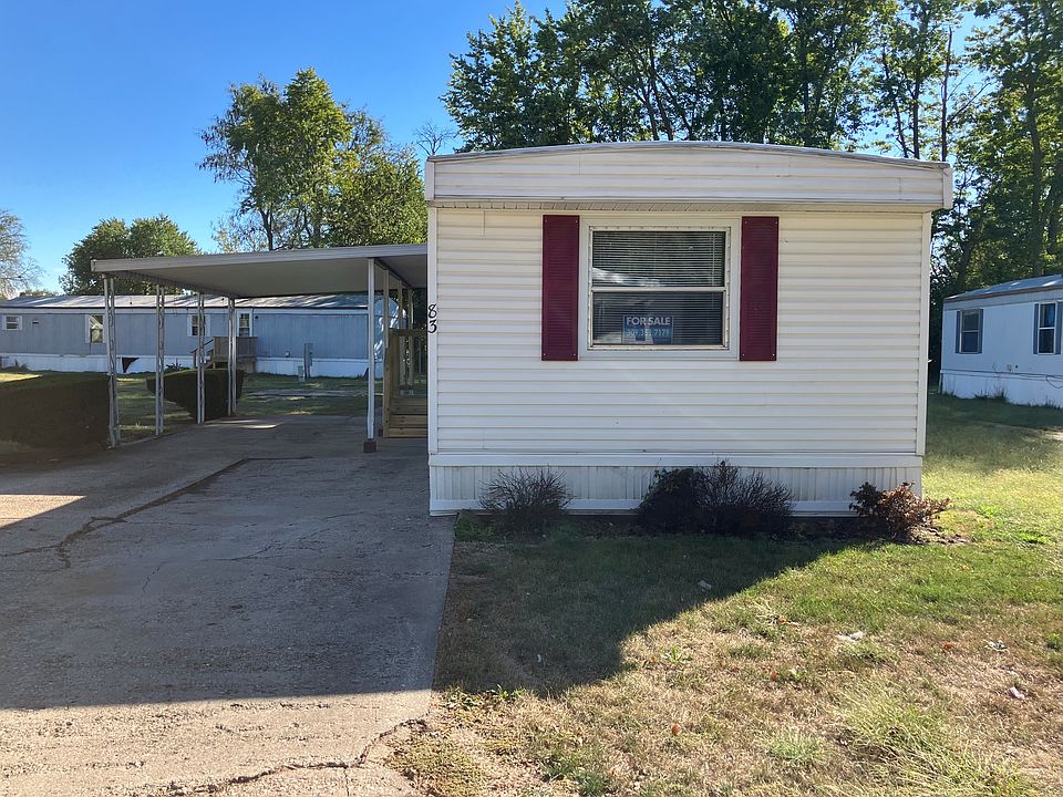 1st image of 83 Loraine Dr #83