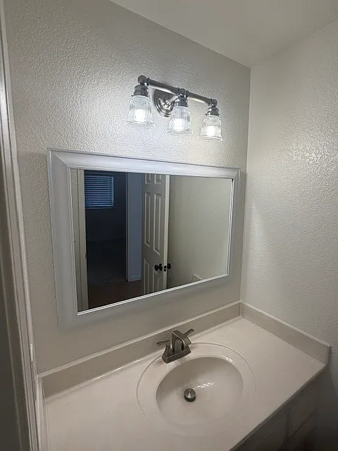 1017 Jayhawk Way - 1 — Photo 3