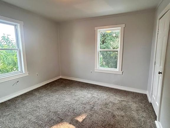 2nd image of 573 Main St #4L