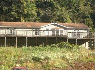 56111 Wegee Rd, Shadyside, OH 43947