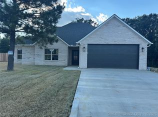 1901 Saint Bernard Ln, Durant, OK 74701