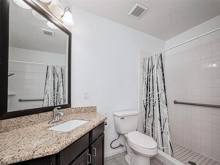 17046 Applecross Ln — Photo 12
