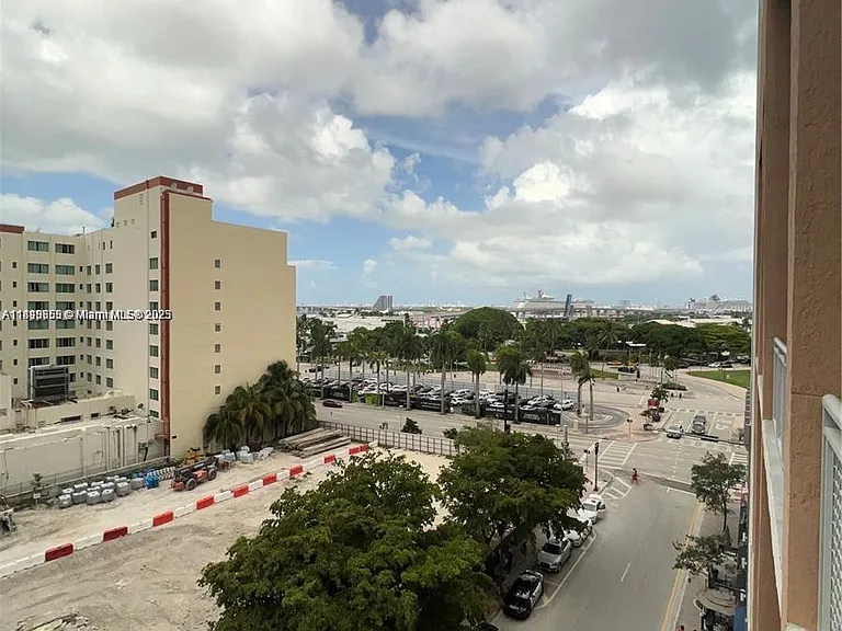 244 Biscayne Blvd #643 — Photo 3