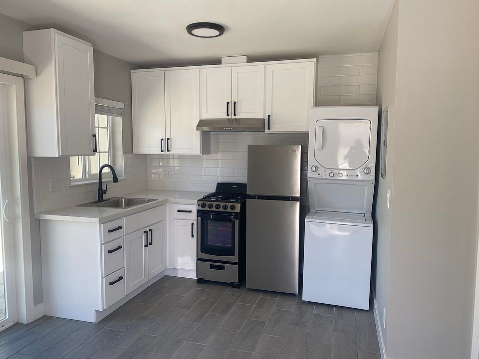 1st image of 3164 Mission Dr