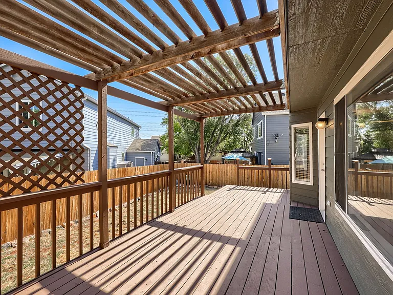 5389 E Manchester Dr — Photo 21