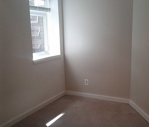 2nd image of 638 W Prospect Rd