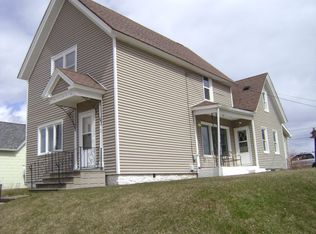 320 1st St, Kewaunee, WI 54216