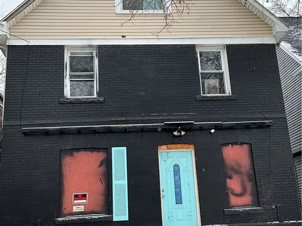 445 6th St, Niagara Falls, NY 14301