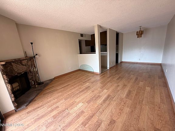 3rd image of 1000 Beck St Unit 270
