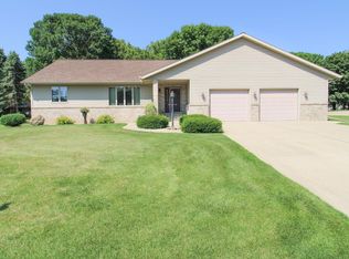261 Meadowlark Ln SW, Melrose, MN 56352